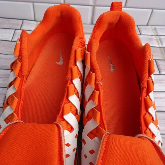 SIZE 13. NIKE Fingertrap Max running athletic sneakers shoes.